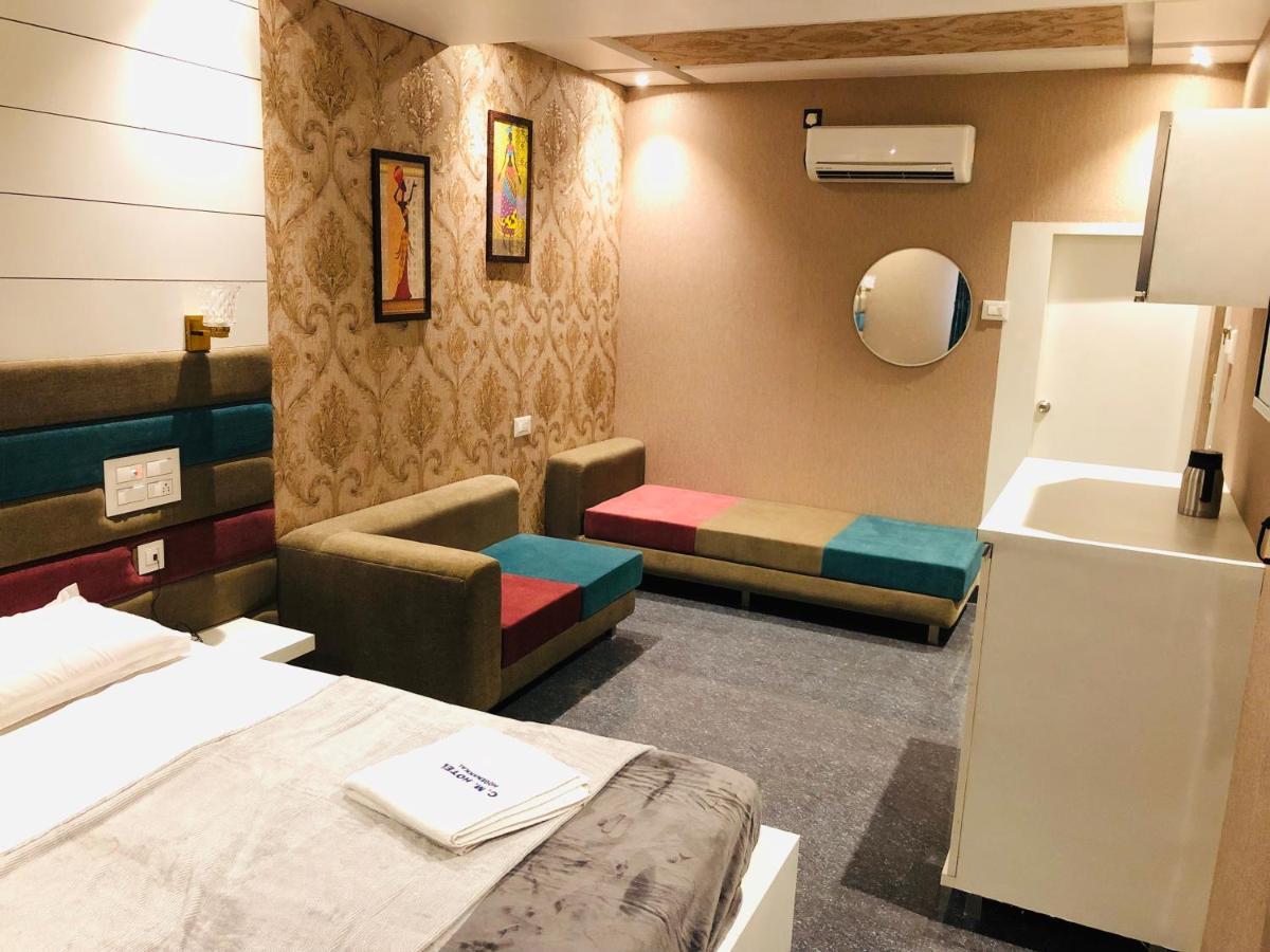 C M Hotel New Wodapatti エクステリア 写真