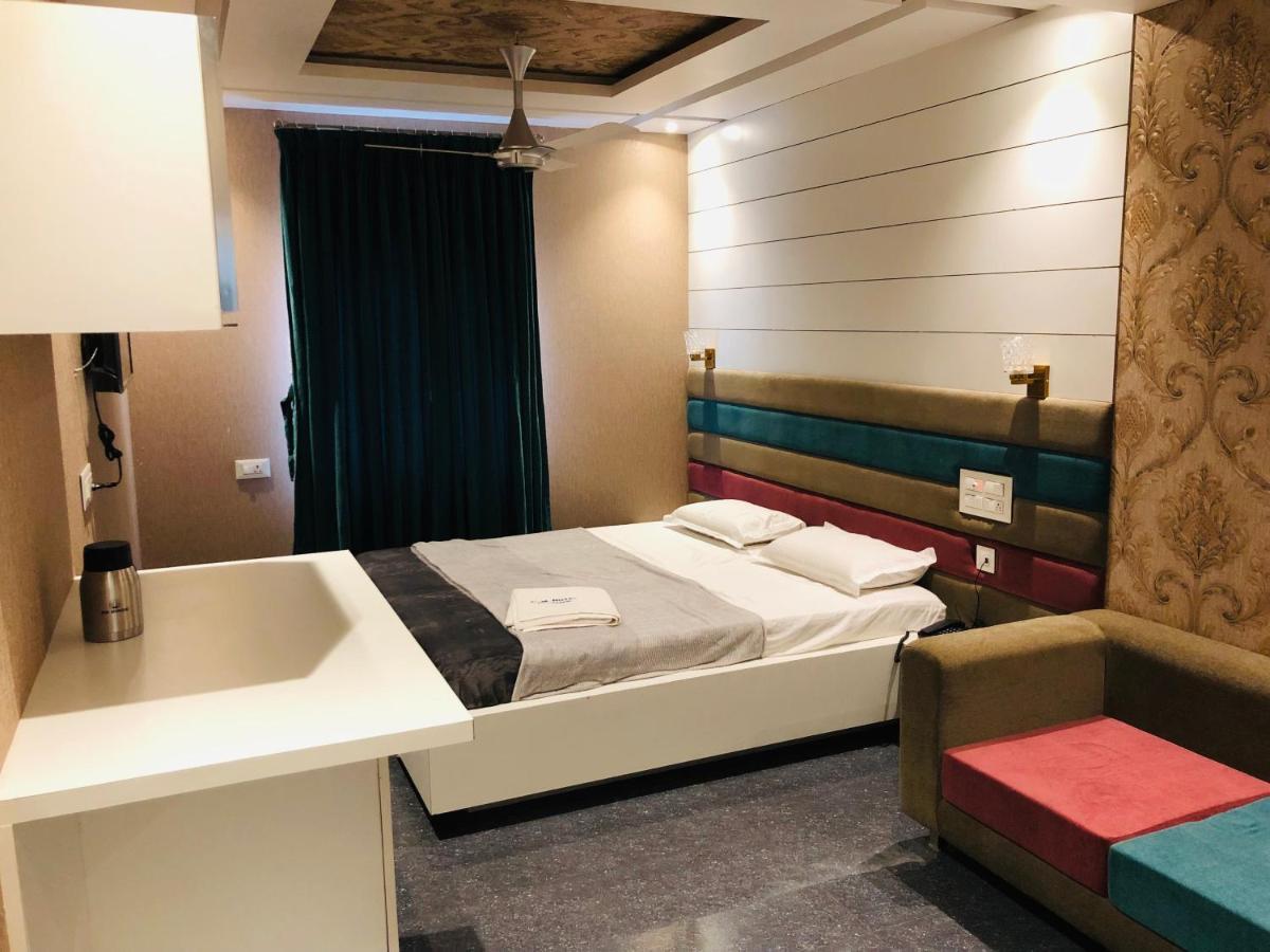 C M Hotel New Wodapatti エクステリア 写真