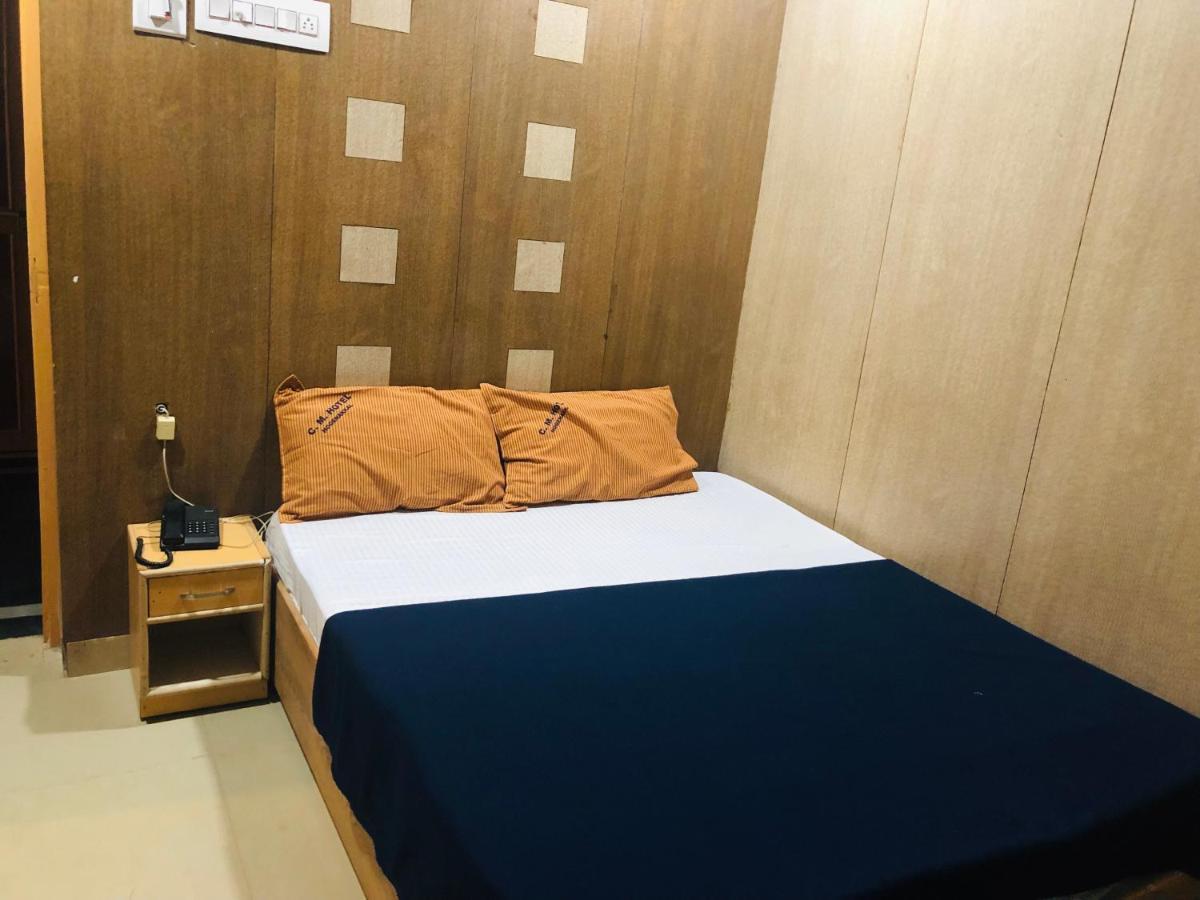 C M Hotel New Wodapatti エクステリア 写真